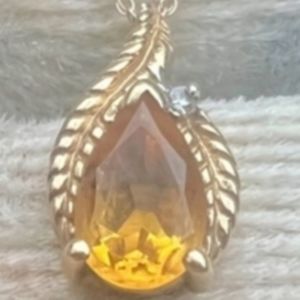 10k yellow gold Citrine Pendant Necklace